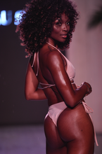 Load image into Gallery viewer, Molly Bikini Top